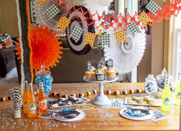 How to Create A Vintage Halloween Party Table
