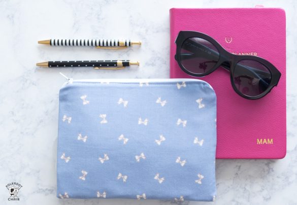 How to Make a Simple Zipper Pouch
