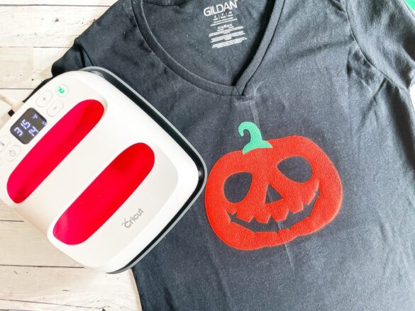 Simple DIY Halloween Shirt