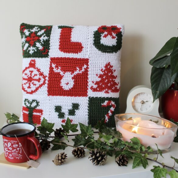 Tapestry Crochet Christmas Squares – Free Crochet Along