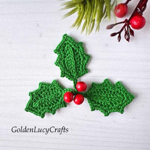 Crochet Holly Leaf Applique