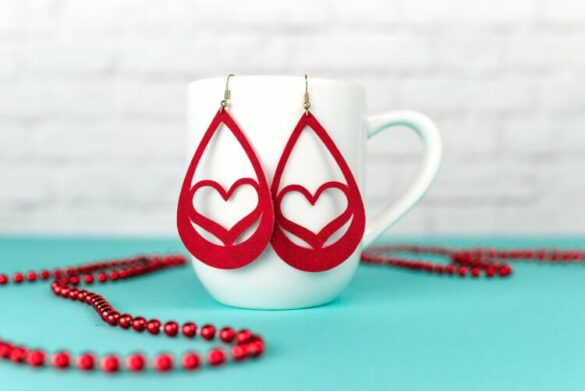 Easy DIY Valentine Earrings with a Cricut