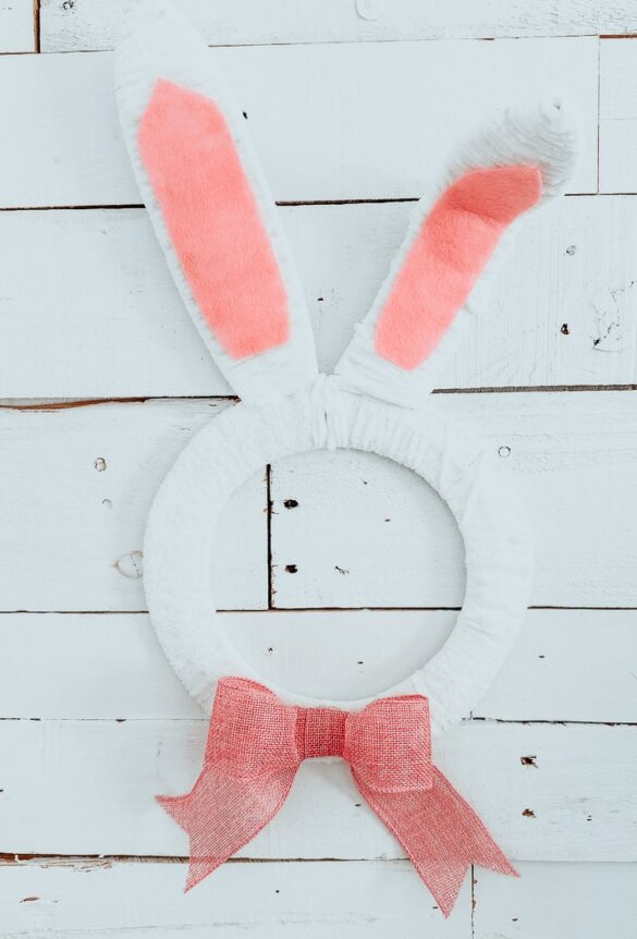 Easy Easter Bunny Wreath DIY